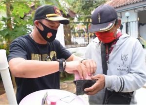 Ditipu Orang, Uang Milik Penjual Kembang Tahu di Kebumen Diganti Kapolres