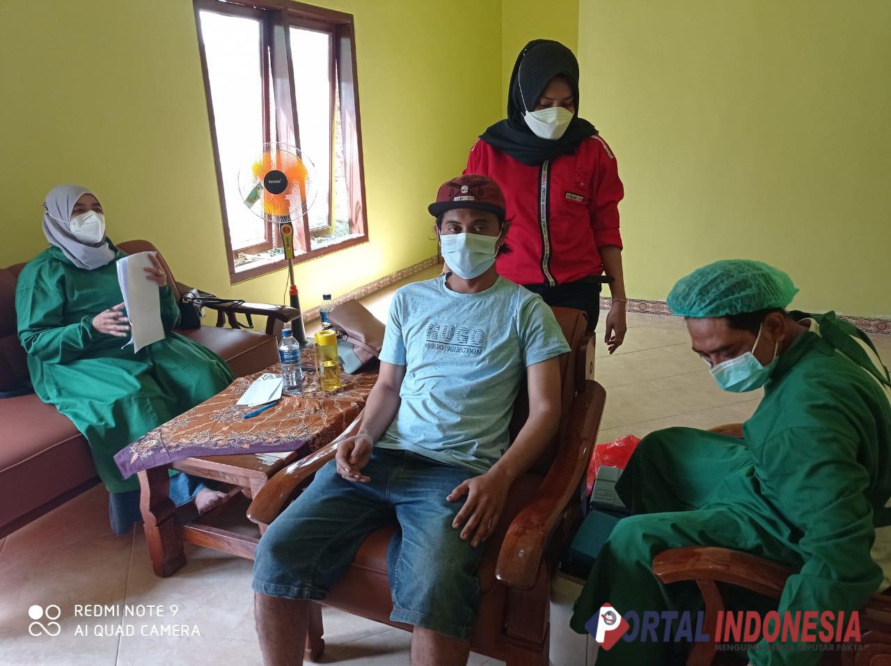 PAC Sembilan Desa Kecamatan Cluring Adakan Vaksinasi
