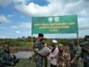 Bhakti Sosial TNI AD, Kodim 0103/AUT Serahkan Bantuan 10.000 Bibit Ikan Lele
