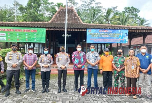 Kapolda DIY Cek Posko Pengungsian Pendopo Kelurahan Kepuharjo