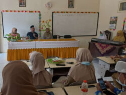 Kunjungi SLB di Lumajang, Anggota DPR RI Purnamasidi berikan Motivasi ke Siswa