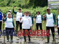 Penguatan Ekosistem di Kawasan Pulau Lusi, Bupati Sidoarjo Bersama Gubernur Jatim Tanam 1000 Mangrove