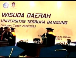 Sebanyak 1035 Mahasiswa Universitas Terbuka Bandung Diwisuda