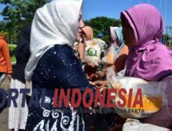 Bupati Musi Rawas Hj. Ratna Machmud Launching Bantuan Pangan Beras Tahun 2023