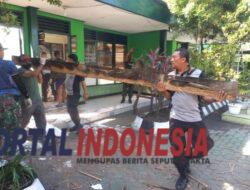 Soliditas TNI-Polri, Kerja Bakti Perbaikan Mako Koramil Tanggulangin