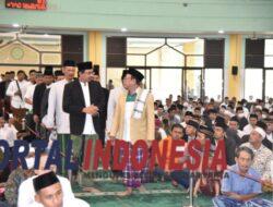 Bupati Sidoarjo Sholat Idul Adha di Masjid Agung Sidoarjo Bersama Ribuan Warga