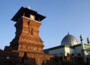 9 Destinasi Wisata Religi Terpopuler di Indonesia yang Wajib Dikunjungi