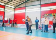 Lakukan Servis Pertama, Irjen Rachmad Wibowo Resmi Buka Turnamen Bola Voli Kapolda Cup 2024