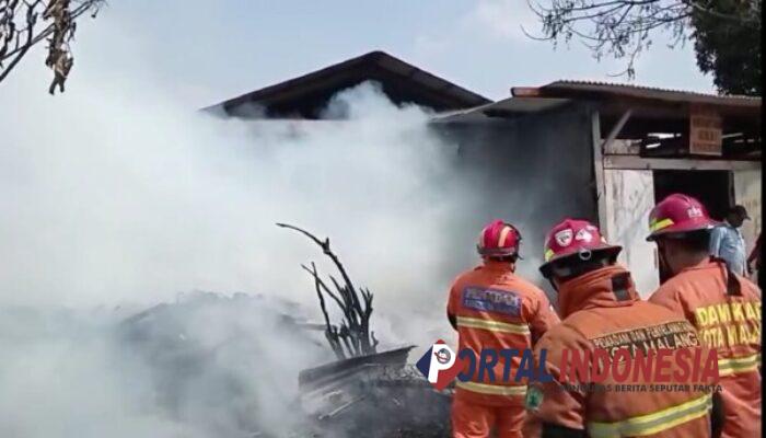 Bakar Sampah Sembarangan, 2 Kios Penjual Rosokan Ludes Dilalap Si Jago Merah