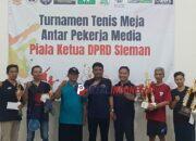 Doni dari RRI Yogyakarta Tampil Juara Turnamen Tenis Meja Antarpekerja Media