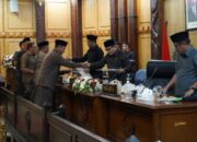 DPRD Sidoarjo Gelar Rapat Paripurna, Fraksi Sampaikan Pandangan Umum Terhadap Raperda Pertanggungjawaban APBD 2023