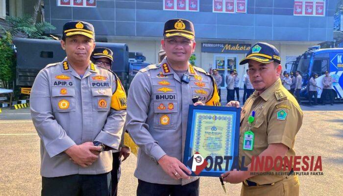 Kelurahan Gadang Melaju ke Tingkat Nasional, Kombes Budi Hermanto Beri Penghargaan