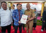 Wamen ATR/Waka BPN Serahkan Sertipikat Tanah ke Pemkot Malang, Setengah Triliun Aset Negara Terselamatkan