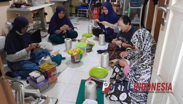 Kreasi Rajut June SA Crochet Melestarikan Seni Tradisional dan Membangkitkan Ekonomi Mikro