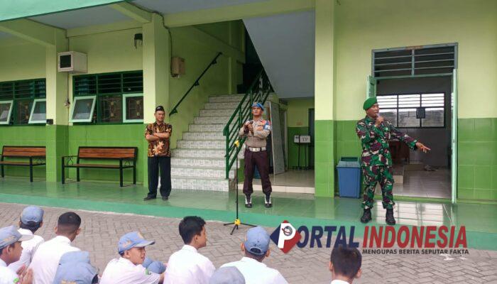 Tanamkan Jiwa Patriot! Bhabinkamtibmas dan Babinsa Rejeni Ajak Siswa SMKI Krembung Perangi Kenakalan Remaja