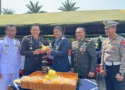 Wujud Sinergitas TNI – POLRI, Polresta Malang Kota Serahkan 13 Nasi Tumpeng Di HUT TNI Ke-79