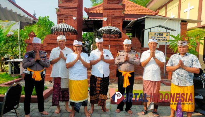 Polresta Sidoarjo Gelar Hari Raya Kuningan di Pura Kertha Bumi Bhayangkara