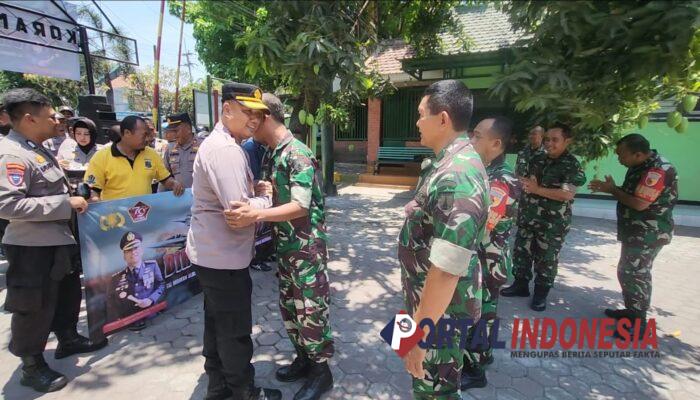 Polsek Jajaran Polresta Sidoarjo Beri Kejutan di HUT TNI ke-79, Perkuat Sinergitas TNI-Polri