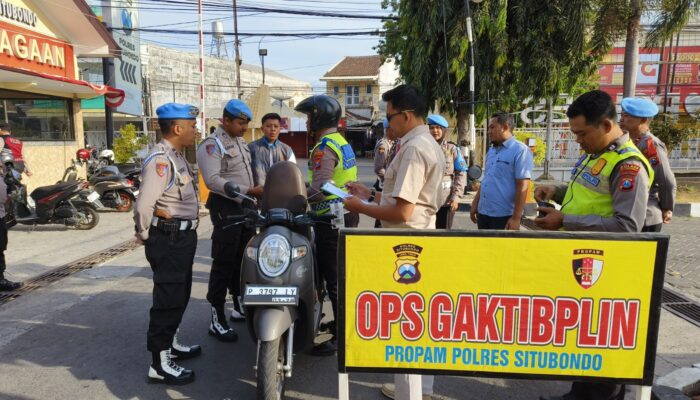 Sebelum Tertibkan Jalan Raya, Propam Polres Situbondo Uji Kedisiplinan Internal