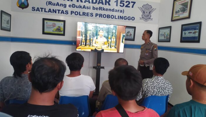 Galeri Radar 1527, Terobosan Baru Polres Probolinggo Edukasi Pemohon SIM