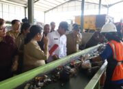 MenLH Apresiasi Keseriusan Pemkab Sleman dalam Tangani Sampah