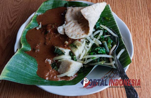 Pecel Masuk Daftar Salad Terbaik Dunia 2024, Kebanggaan Kuliner Indonesia yang Mendunia!