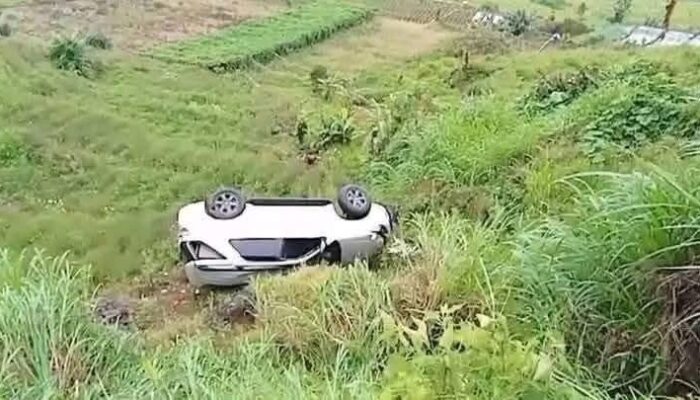 Ikuti Rute Google Maps, Fortuner Terperosok ke Jurang di Batang