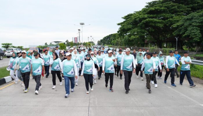 Ribuan ASN Meriahkan HUT Korpri ke-53 di Sulbar dengan Fun Walk dan Donor Darah