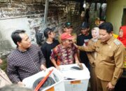 H.Subandi Pastikan Bantuan dan Perbaikan Rumah Korban Kebakaran di Banjarkemantren