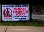 Spanduk Tolak Peredaran Miras Terpasang di Purworejo