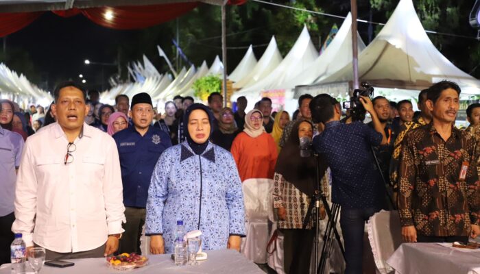 Hujan Deras, Bupati Purworejo Buka Expo Ekraf dan Launching Calendar of Event 2025