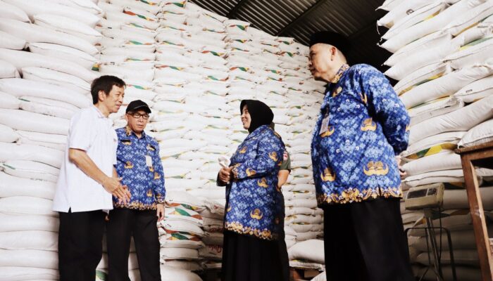 Jelang Nataru, Bupati Purworejo Monitoring Harga Bahan Pokok