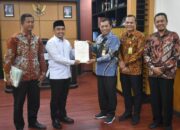 Kantah Kota Pasuruan Serahkan 189 Sertifikat Aset Milik Pemkot Pasuruan, melalui Plt Walikota