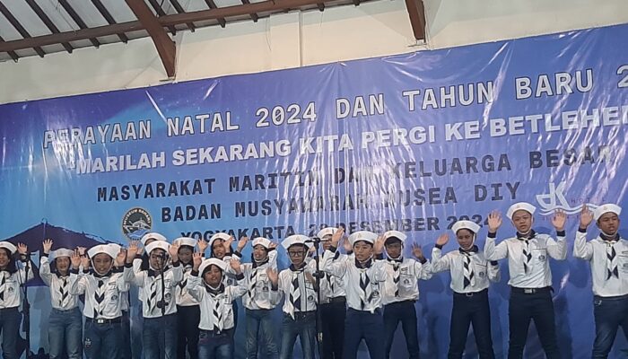 Natalan Bersama Masyarakat Maritim Yogyakarta dan Barahmus Meriah