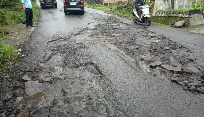 Pemkab Pemalang Dinilai Lamban, Terkait Jalan Kabupaten Rusak