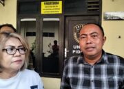 Ketua Salam Lima Jari Nganjuk Didampingi Kuasa Hukumnya, Penuhi Panggilan Polres Nganjuk