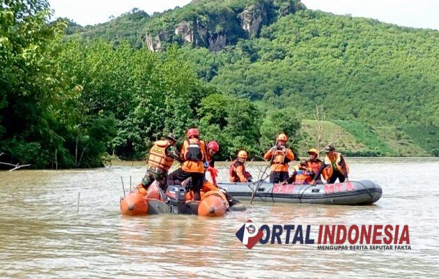 Tim SAR Berhasil Evakuasi Korban Tenggelam di Waduk Bendo Ponorogo