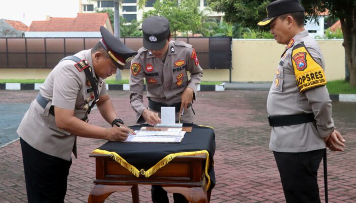 Kapolres Probolinggo Pimpin Sertijab Kapolsek Sukapura dan Kapolsek Tiris