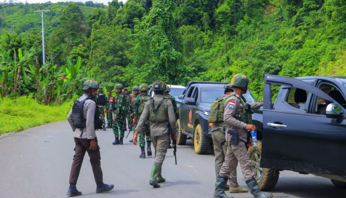 Berikan Rasa Aman, Satgas Ops Damai Cartenz 2025 Gelar Patroli Skala Besar