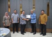 Berperan Penyelamat Spesies Gajah Sumatera, Dirut GL Zoo Terima Penghargaan dari KLHK