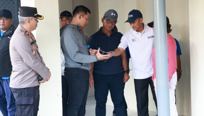 Tingkatkan Pelayanan, Kapolda DIY Cek Kesiapan Pos Polisi di MM UGM
