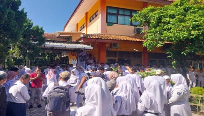 Sekolah Dituding Lalai, Ratusan Siswa SMAN 1 Bukateja Gelar Demo