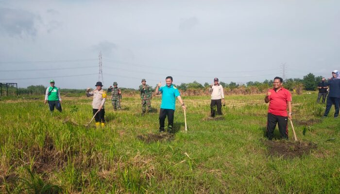 Pemkab Sidoarjo Dukung Wisata Petik Jambu di Kebaron, Ribuan Bibit Pohon Buah Ditanam