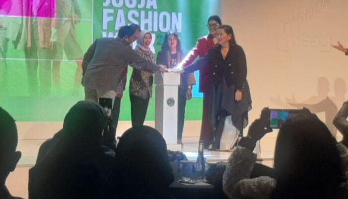 Peluncuran Jogja Fashion Week 2025 Dimeriahkan dengan Fashion Show