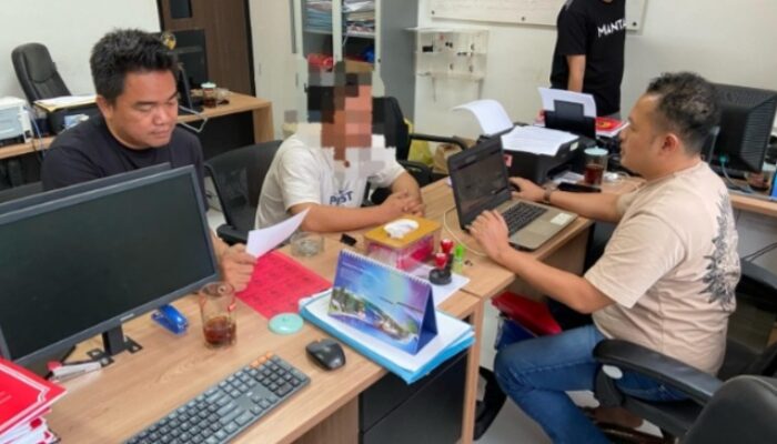 Gelapkan Ratusan Juta Uang Perusahaan, Sales Ini Dibekuk Satreskrim Polresta Banyumas di Magelang