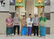 Polsek Taman Perkuat Kedekatan dengan Warga Lewat Tarawih di Masjid Abror Sambibulu