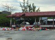 Pasar Regional Mamuju Dipenuhi Sampah, Pedagang Keluhkan Bau Menyengat