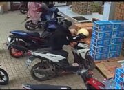 Aksi Curanmor di Siang Bolong Gagal Berkat CCTV, Pelaku Kabur Panik