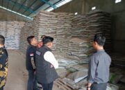 Unit Pidsus Sat Reskrim Polres Lahat dan Disperindag Sidak Ketersediaan Pupuk Subsidi: Stok Aman, Harga Stabil