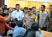 Kapolri Tinjau Pelayanan Kereta di Stasiun Tugu Yogyakarta